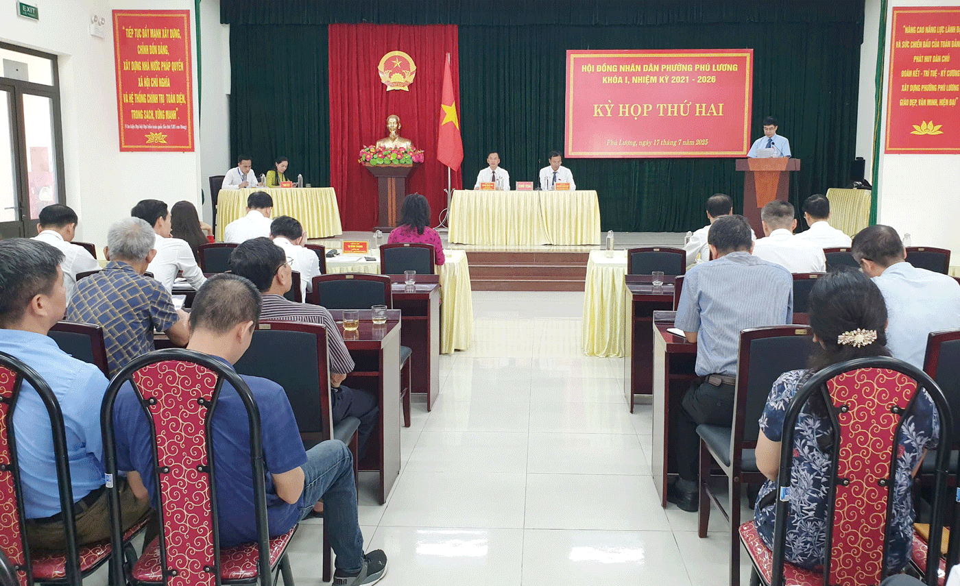 HĐND phường Phú Lương tổ chức họp kỳ thứ hai: Quyết nghị nhiều nội dung quan trọng, tạo động lực phát triển giai đoạn mới