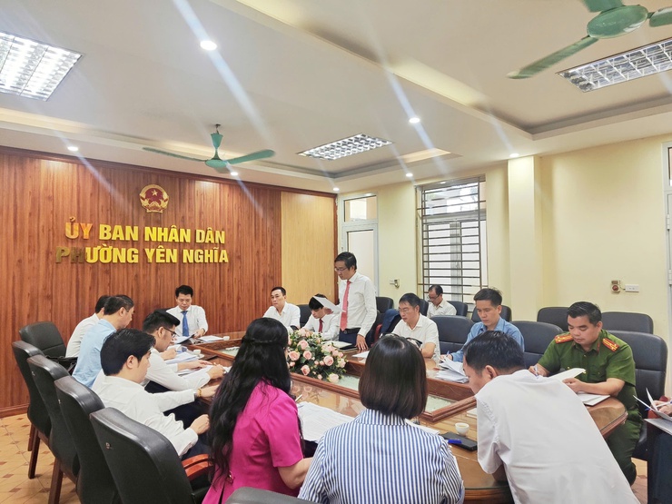 Đảng ủy phường Yên Nghĩa khóa I họp phiên đầu tiên: Thống nhất phương hướng, hoàn thiện bộ máy lãnh đạo nhiệm kỳ 2025-2030