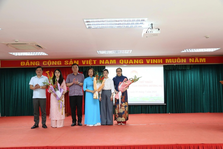 Ra mắt Ủy ban MTTQ Việt Nam phường Dương Nội: Củng cố khối đại đoàn kết, phát huy sức mạnh nhân dân trong giai đoạn mới