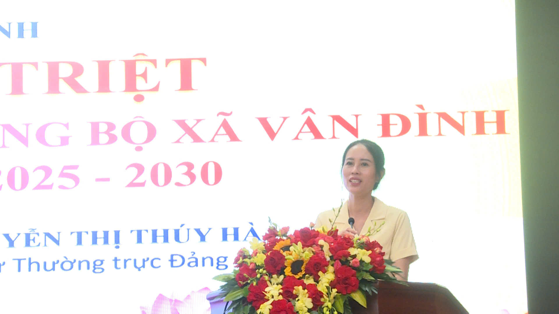 Xã Vân Đình quán triệt, triển khai Nghị quyết Đại hội Đảng bộ xã và Nghị quyết 68-NQ/TW của Bộ Chính trị về phát triển kinh tế tư nhân