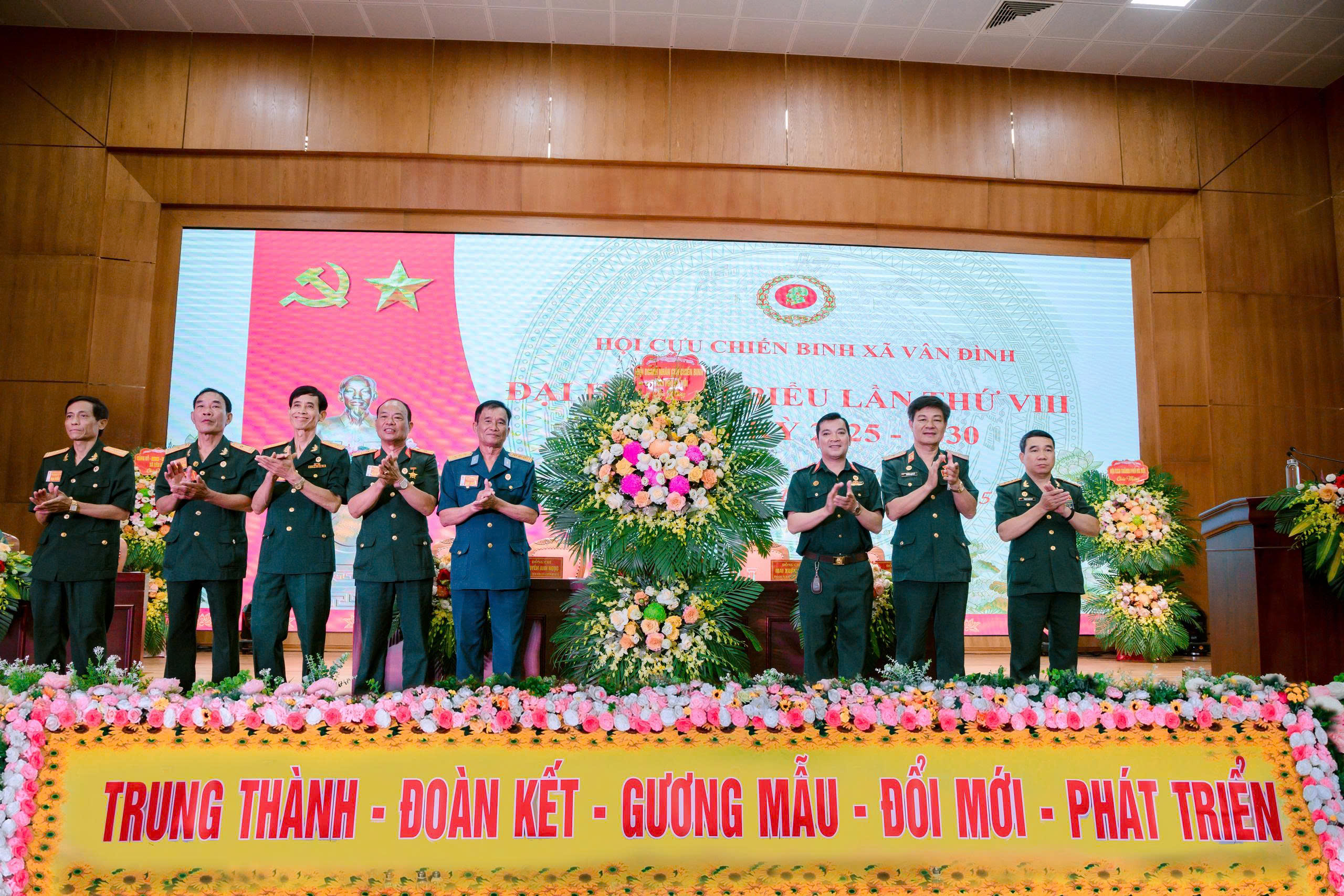 Đại hội Đại biểu Hội Cựu chiến binh xã Vân Đình lần thứ VIII nhiệm kỳ 2025 - 2030: Phát huy bản lĩnh “Bộ đội Cụ Hồ”, xứng đáng chỗ dựa tin cậy của Đảng và nhân dân