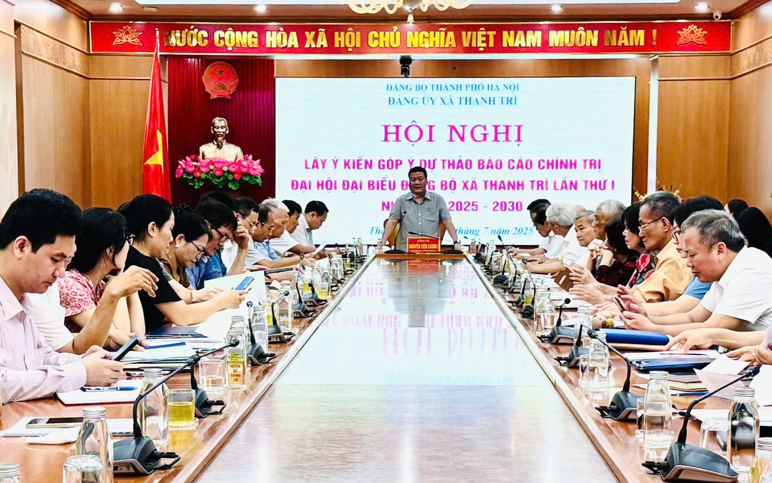 Đảng ủy xã Thanh Trì lấy ý kiến góp ý Dự thảo Báo cáo chính trị Đại hội nhiệm kỳ 2025-2030