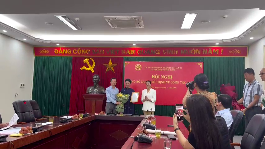 Sở Văn hóa và Thể thao Hà Nội công bố các quyết định điều động, bổ nhiệm và nghỉ hưu cán bộ quản lý