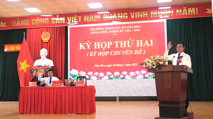 Xã Dân Hòa phát sóng trực tiếp kỳ họp HĐND, bước tiến trong xây dựng chính quyền minh bạch, gần dân