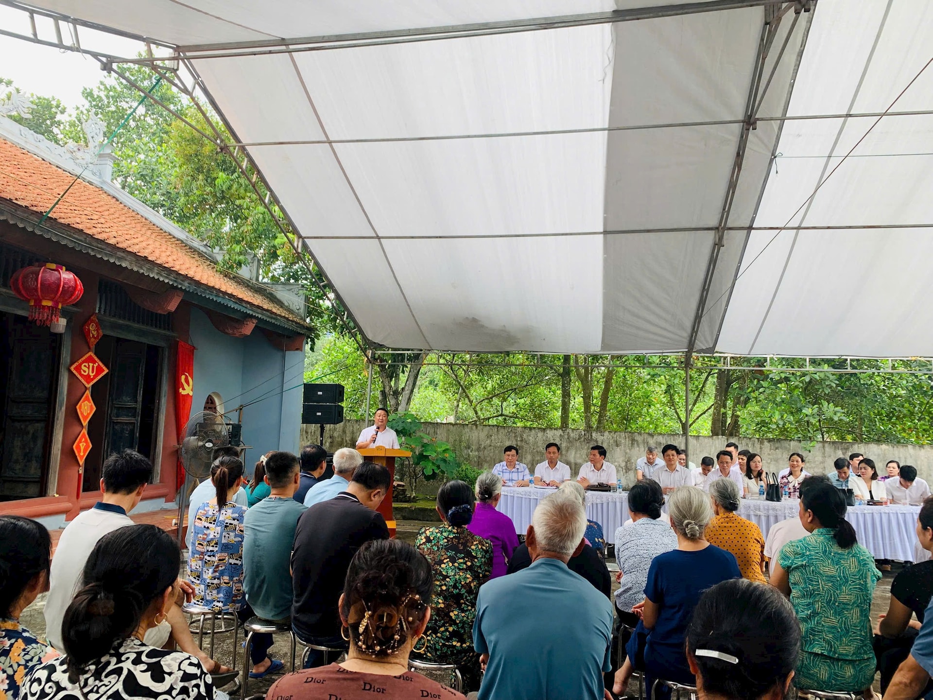 Lãnh đạo xã Bình Minh và xã Quảng Bị đối thoại với người dân xóm Chùa Cát: Lắng nghe, thấu hiểu và cùng tháo gỡ khó khăn