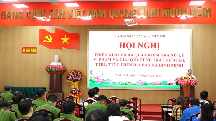 Xã Bình Minh ra quân tổng kiểm tra trật tự đô thị, quyết liệt lập lại kỷ cương và cảnh quan văn minh