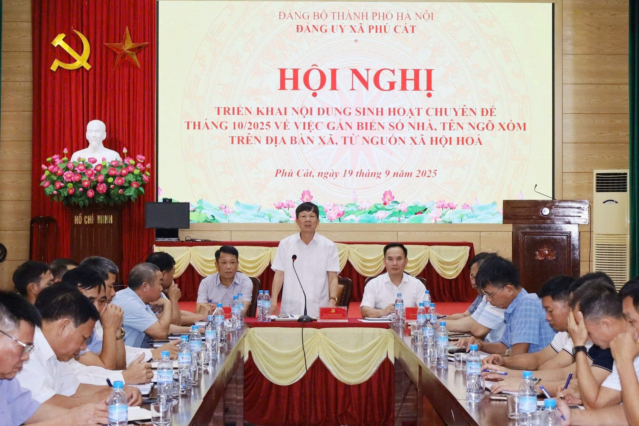 Xã Phú Cát triển khai đồng bộ gắn biển số nhà, tên ngõ xóm: Bước đi quan trọng trong quản lý hành chính và xây dựng nông thôn văn minh