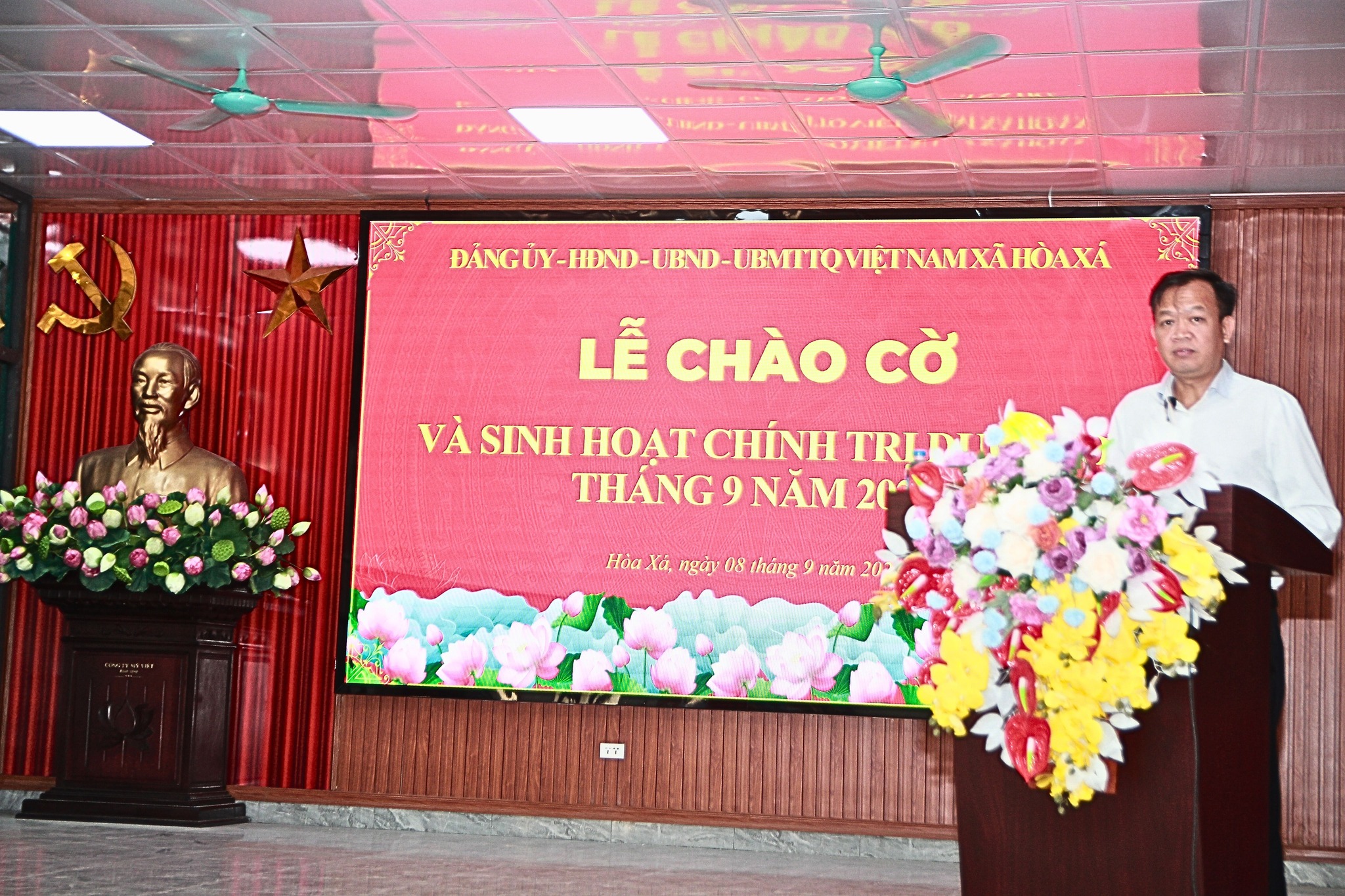 Xã Hòa Xá tổ chức Lễ chào cờ và sinh hoạt chính trị dưới cờ tháng 9-2025