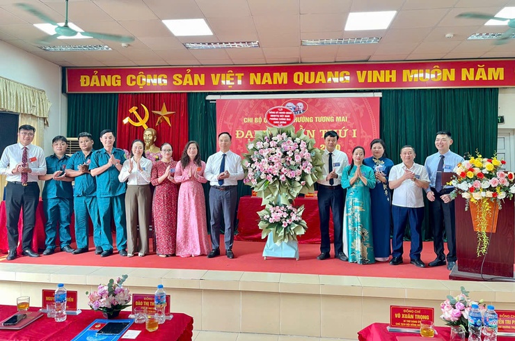 Chi bộ Quân sự phường Tương Mai: Xây dựng lực lượng vững mạnh, sẵn sàng chiến đấu trong tình hình mới
