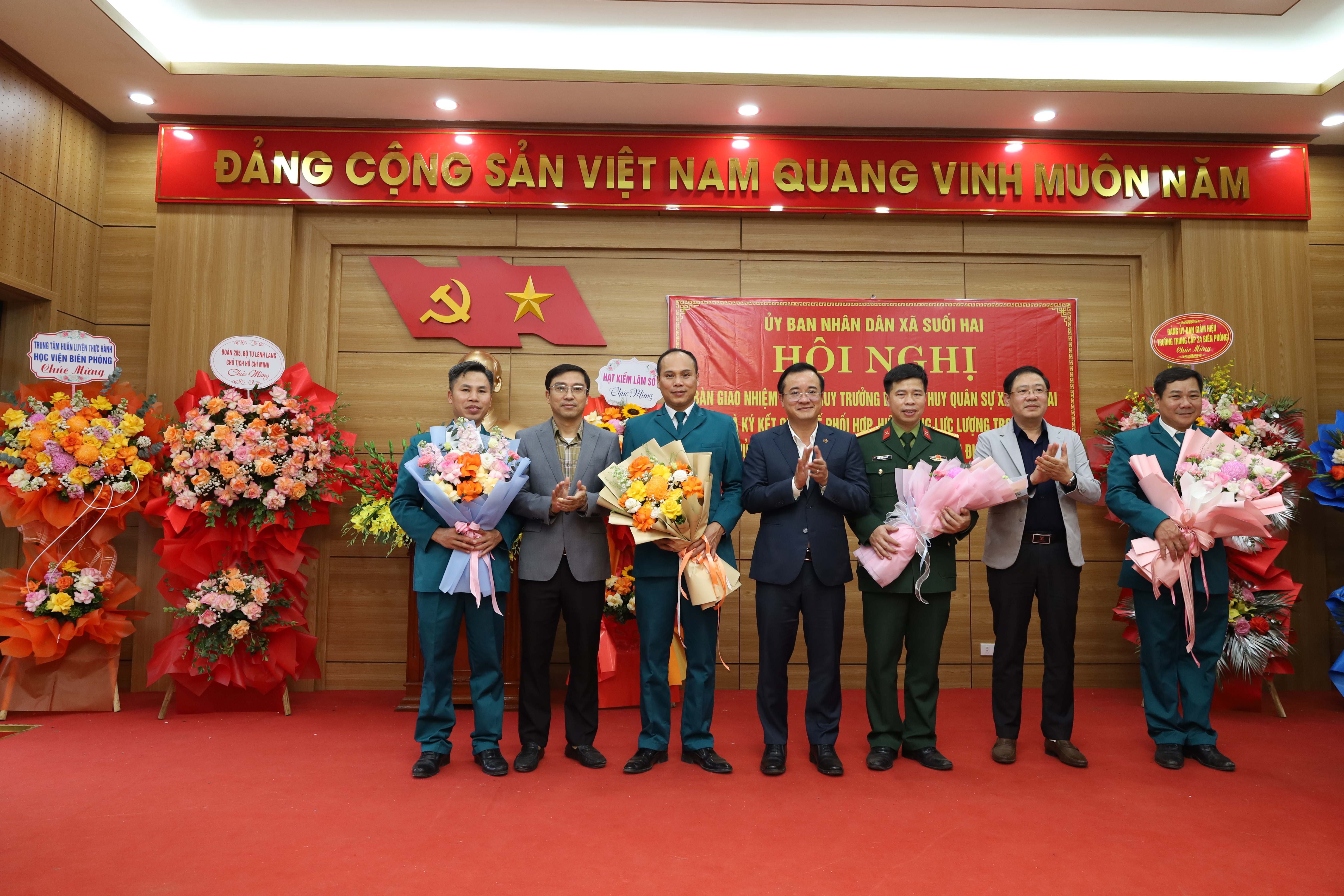 Xã Suối Hai kiện toàn Chỉ huy trưởng Ban Chỉ huy Quân sự xã, tăng cường hiệp đồng phòng thủ dân sự với các đơn vị quân đội trên địa bàn