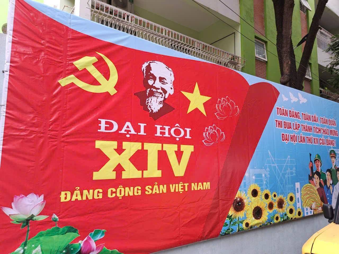 Phường Giảng Võ rực rỡ sắc xuân, lan tỏa khí thế chào mừng Đại hội XIV của Đảng