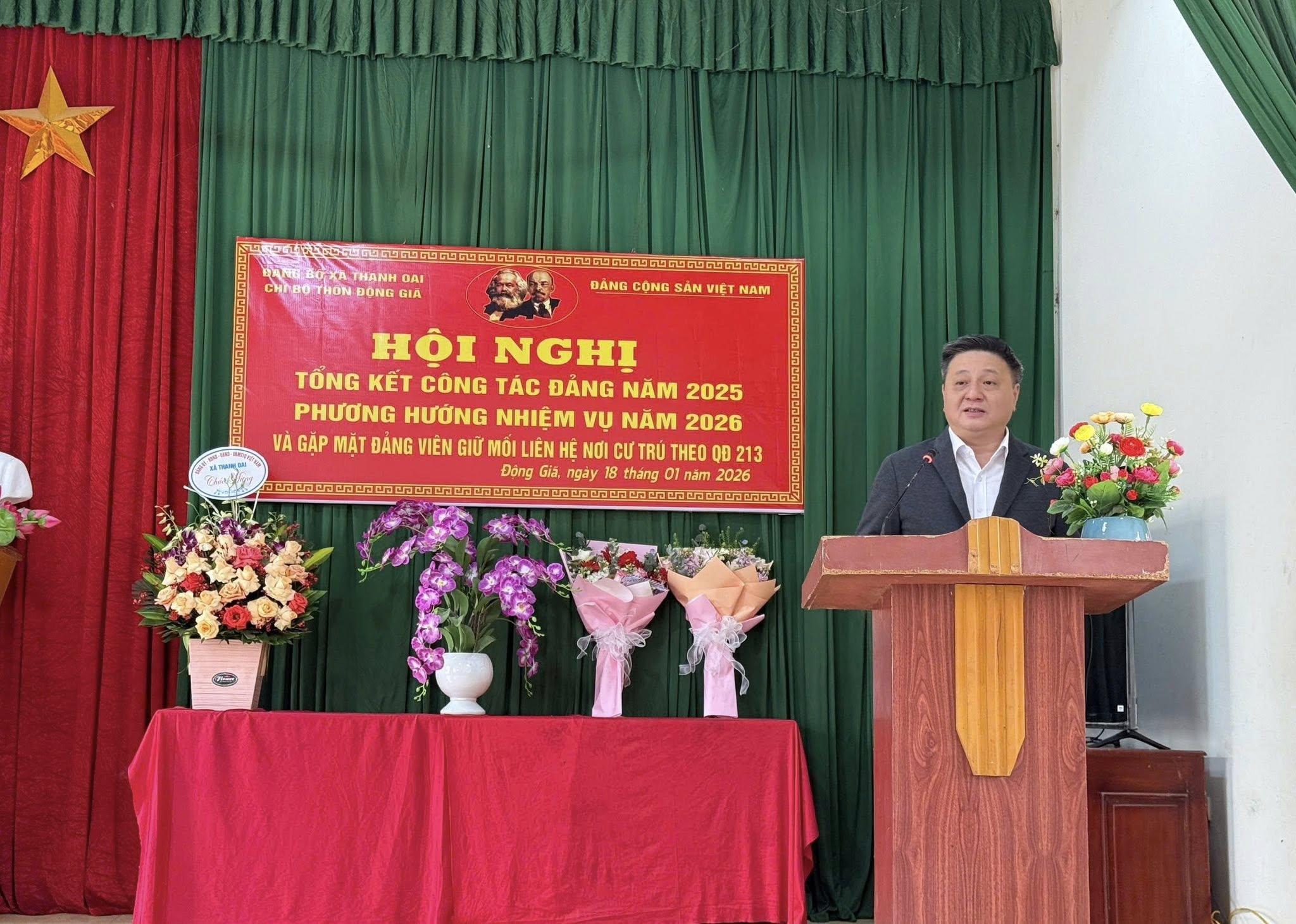 Chi bộ thôn Động Giã (xã Thanh Oai) tổng kết công tác Đảng năm 2025, xác định nhiệm vụ trọng tâm năm 2026