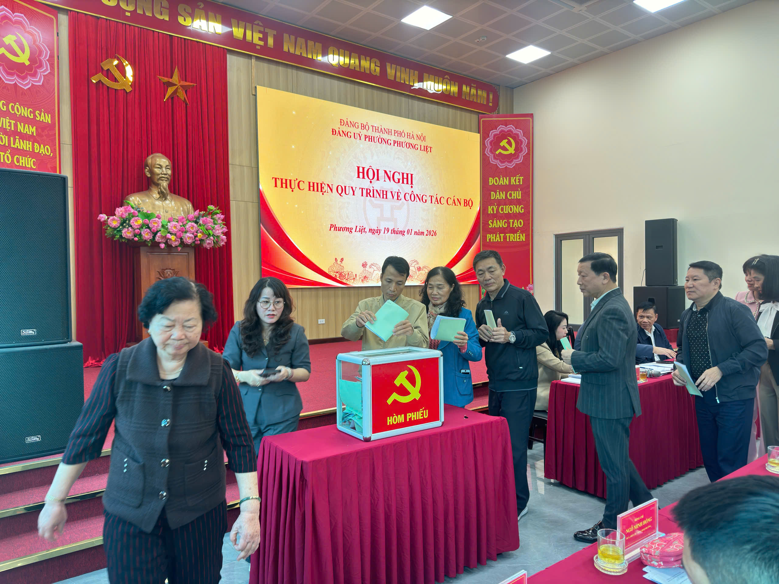 Phường Phương Liệt siết chặt quy trình cán bộ, chủ động tạo nguồn lãnh đạo cho nhiệm kỳ mới