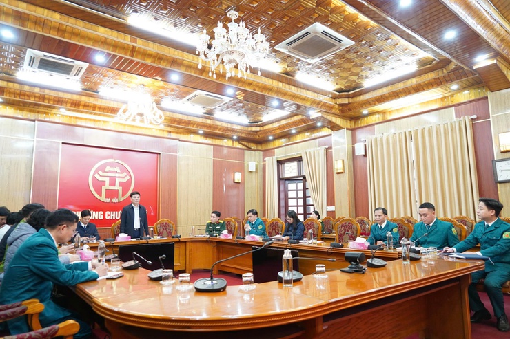 Phường Chương Mỹ bàn giao chức vụ Chỉ huy trưởng Ban Chỉ huy Quân sự phường: Bảo đảm liên tục, nâng cao hiệu quả nhiệm vụ quốc phòng