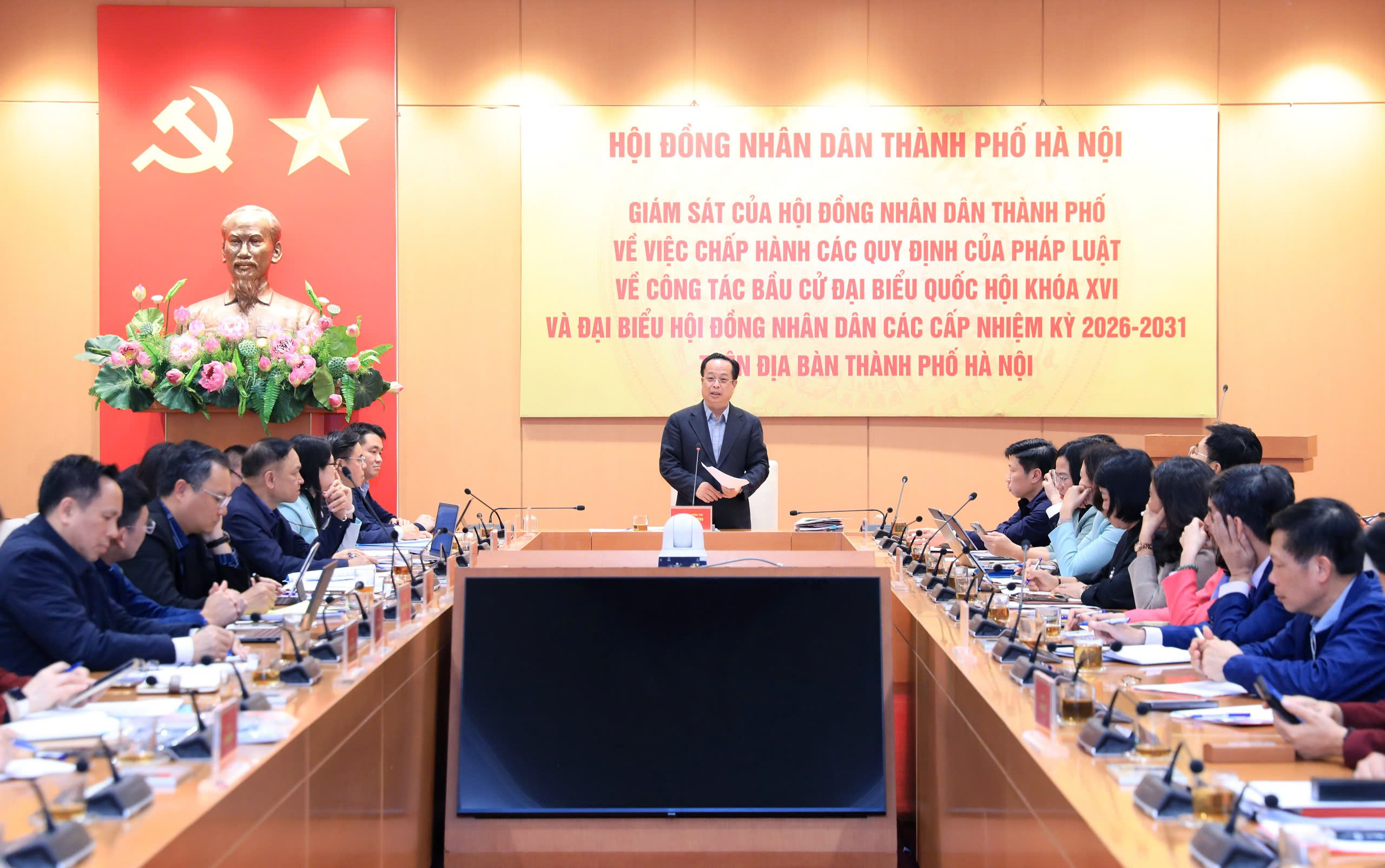 HĐND thành phố Hà Nội giám sát diện rộng công tác bầu cử, yêu cầu siết tiến độ, đồng bộ dữ liệu và không để phát sinh điểm nóng