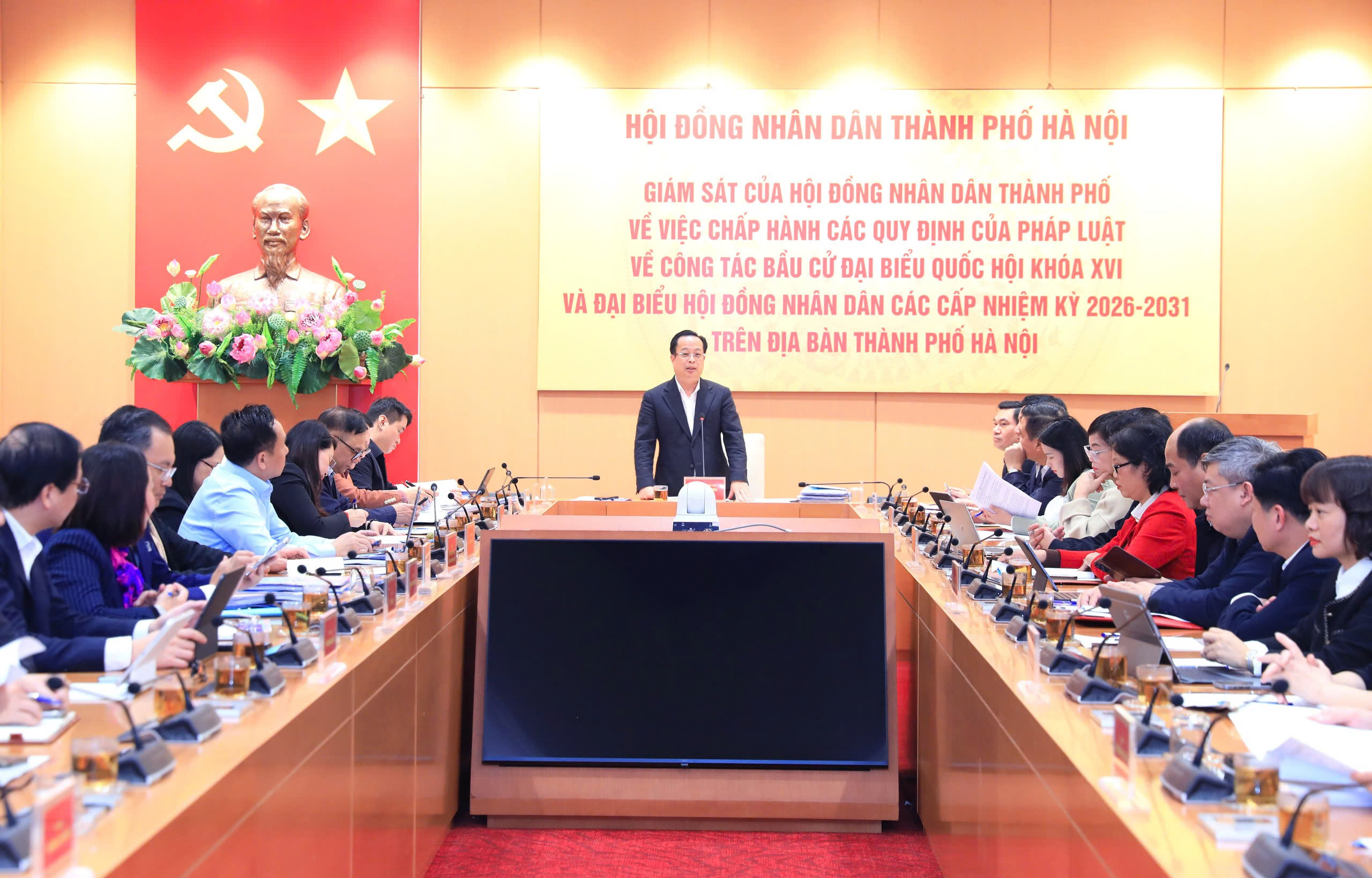 Đoàn giám sát HĐND thành phố làm việc với 10 phường: Siết chặt tiến độ, tháo gỡ “điểm nghẽn” chuẩn bị bầu cử
