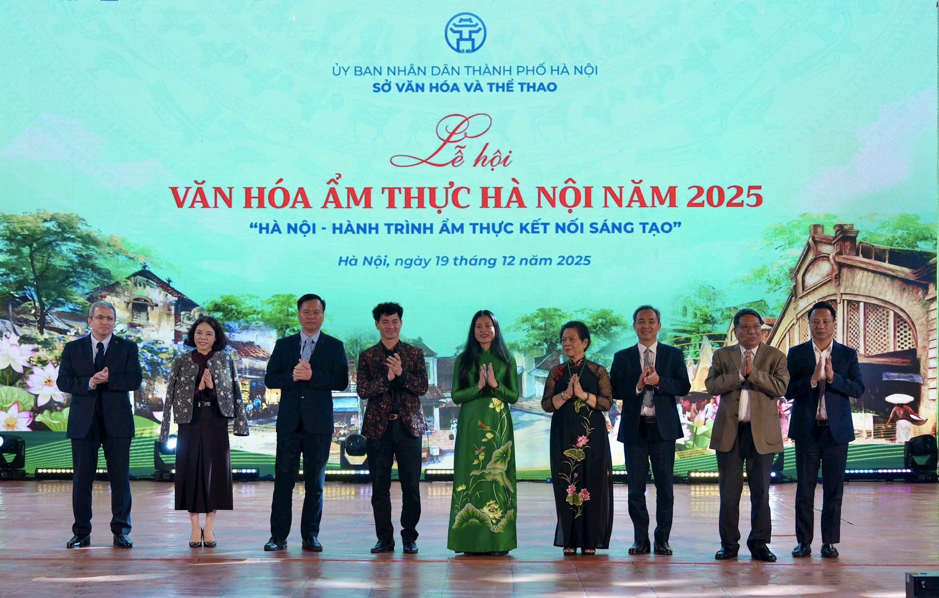 Khai mạc Lễ hội văn hóa ẩm thực Hà Nội 2025, tôn vinh di sản và kết nối sáng tạo