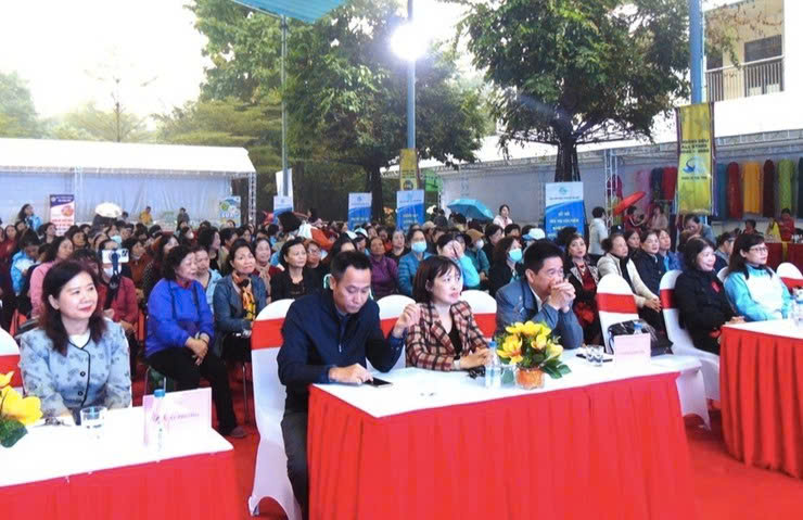 Phụ nữ Thủ đô lan tỏa thói quen tiêu dùng hàng Việt Nam chất lượng cao