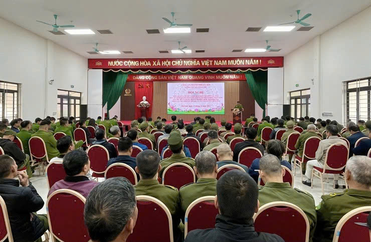 Công an xã Gia Lâm ra quân cao điểm tấn công, trấn áp tội phạm, giữ vững an ninh trật tự dịp cuối năm