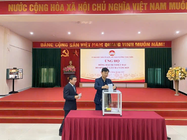 Phường Tùng Thiện phát động quyên góp ủng hộ đồng bào miền Trung, Tây Nguyên khắc phục hậu quả mưa lũ