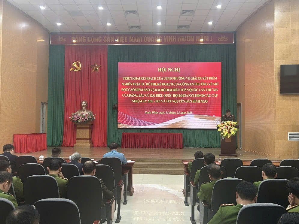 Công an phường Xuân Đỉnh triển khai cao điểm bảo đảm an ninh, trật tự, quyết liệt xử lý điểm nghẽn trật tự đô thị