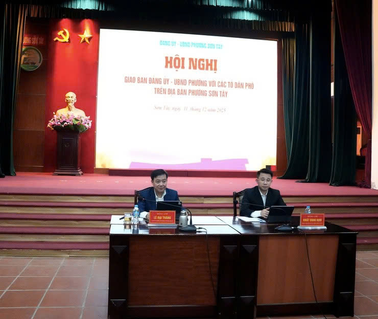 Phường Sơn Tây đối thoại trực tiếp với tổ dân phố, tập trung tháo gỡ vướng mắc dân sinh cuối năm