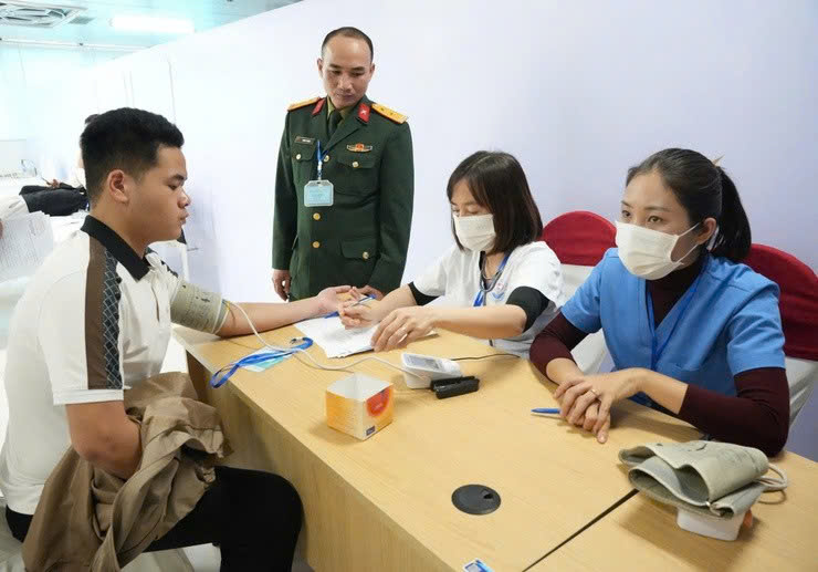 Phường Sơn Tây tổ chức khám tuyển sức khỏe nghĩa vụ quân sự, nghĩa vụ Công an nhân dân bảo đảm nghiêm túc, đúng quy định