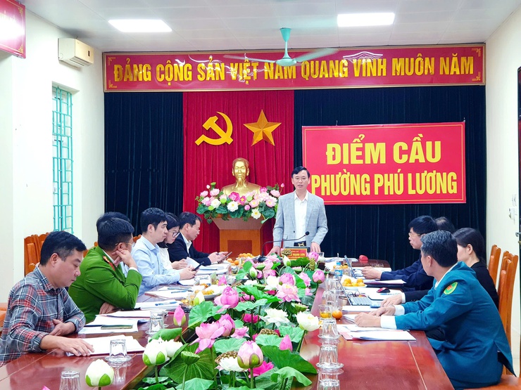 Ban Thường vụ Đảng ủy phường Phú Lương kiểm điểm toàn diện kết quả thực hiện nhiệm vụ năm 2025