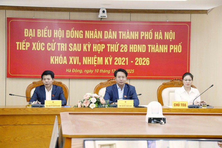 Tổ đại biểu số 10 HĐND thành phố tiếp xúc cử tri sau Kỳ họp thứ 28, lắng nghe kiến nghị từ cơ sở