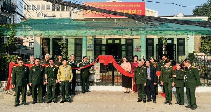 Hội Cựu chiến binh phường Long Biên khánh thành công trình Nhà văn hóa Tổ dân phố số 27 “Sáng - Xanh - Sạch - Đẹp”