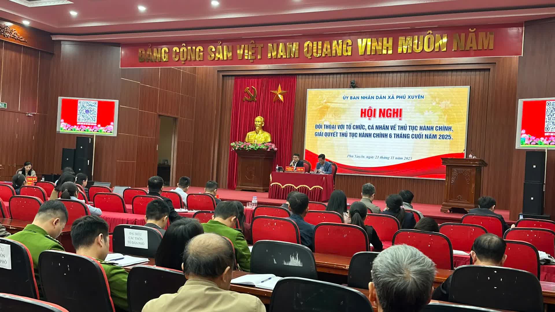 Xã Phú Xuyên đối thoại thủ tục hành chính, lấy sự hài lòng của nhân dân làm thước đo chất lượng phục vụ