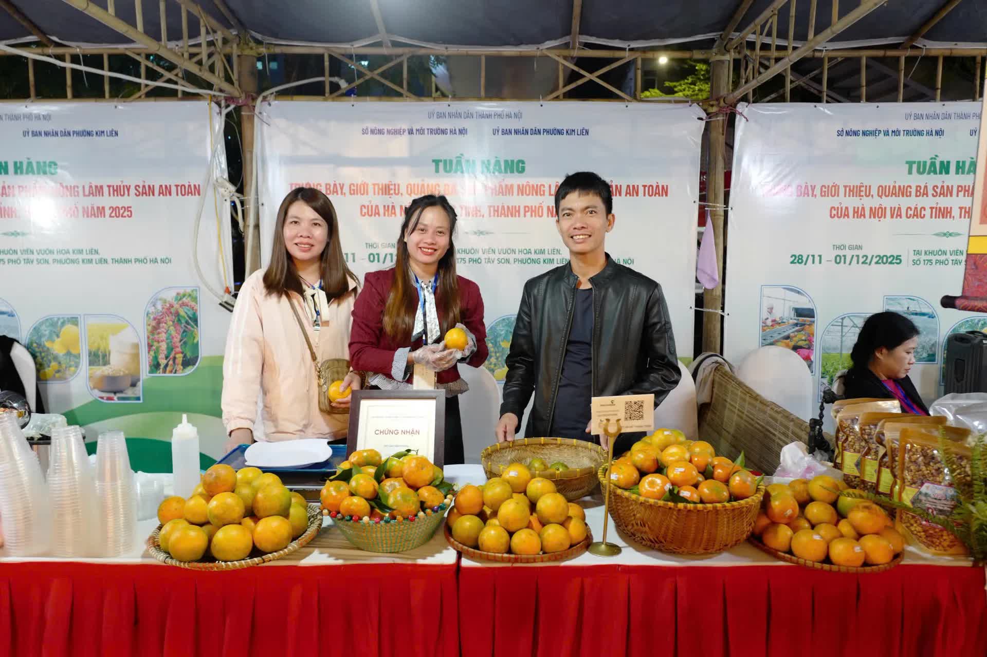 Tuần hàng nông lâm thủy sản an toàn mở rộng không gian kết nối, nâng tầm nông sản Hà Nội
