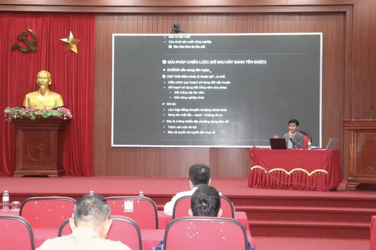 Xã Phú Xuyên trang bị kỹ năng ứng dụng AI cho đội ngũ cán bộ, thúc đẩy cải cách hành chính và chuyển đổi số