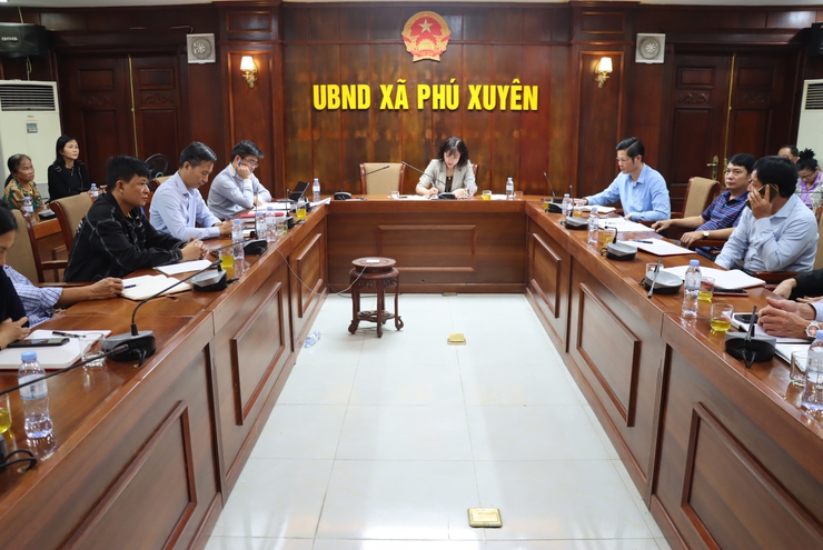 Xã Phú Xuyên siết chặt công tác vệ sinh môi trường trên tuyến Quốc lộ 1A và đường 429