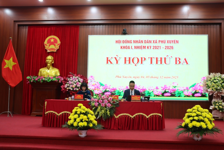 HĐND xã Phú Xuyên thảo luận giải pháp phát triển kinh tế - xã hội, chất vấn các vấn đề dân sinh trọng tâm