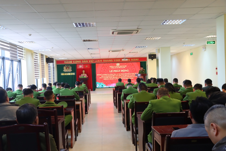 Công an xã Phú Xuyên ra quân cao điểm trấn áp tội phạm, bảo đảm an ninh trật tự dịp cuối năm
