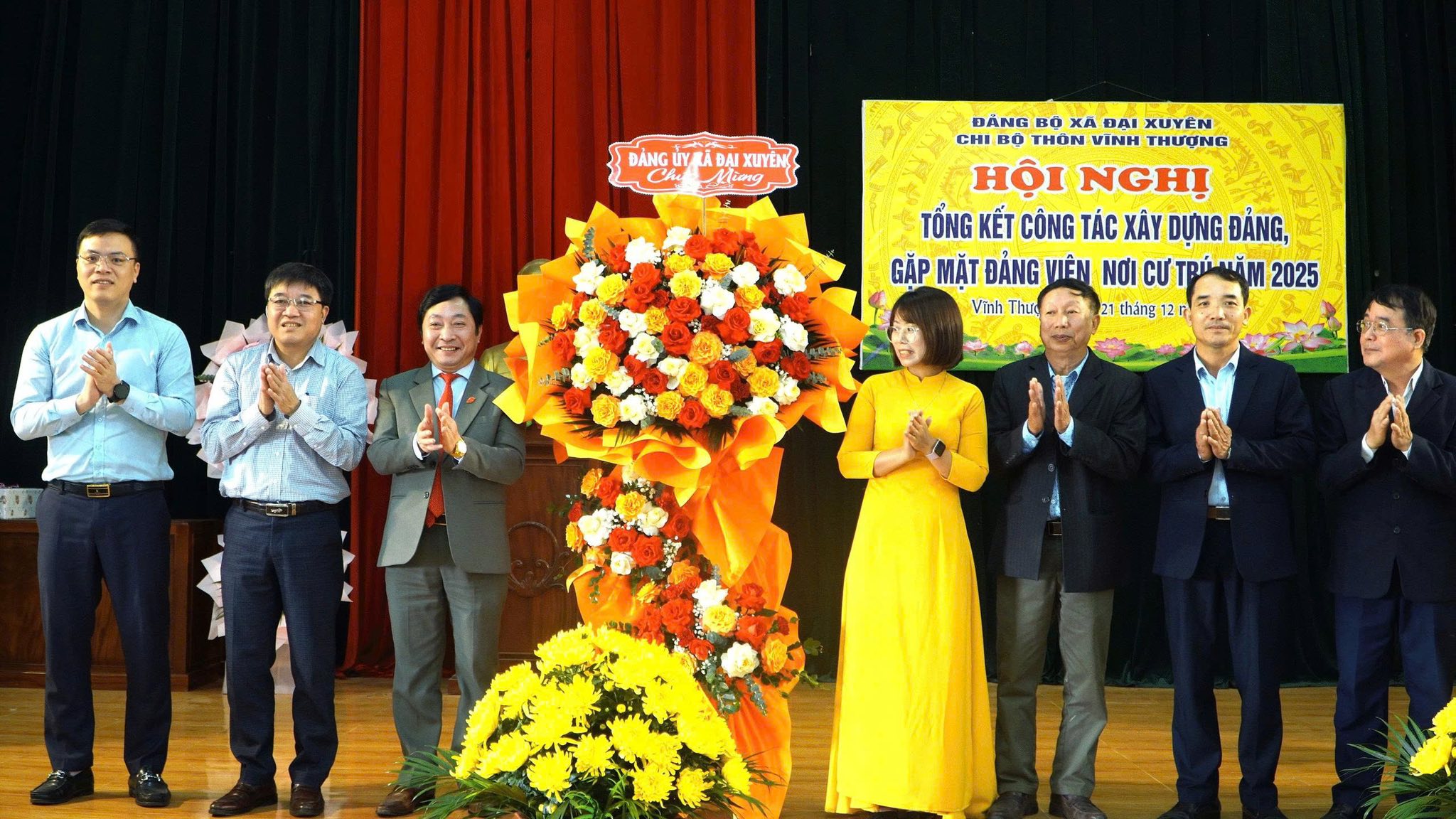 Xã Đại Xuyên: Chi bộ Vĩnh Thượng và Tri Thủy tổng kết công tác xây dựng Đảng, tạo nền tảng vững chắc bước vào năm 2026