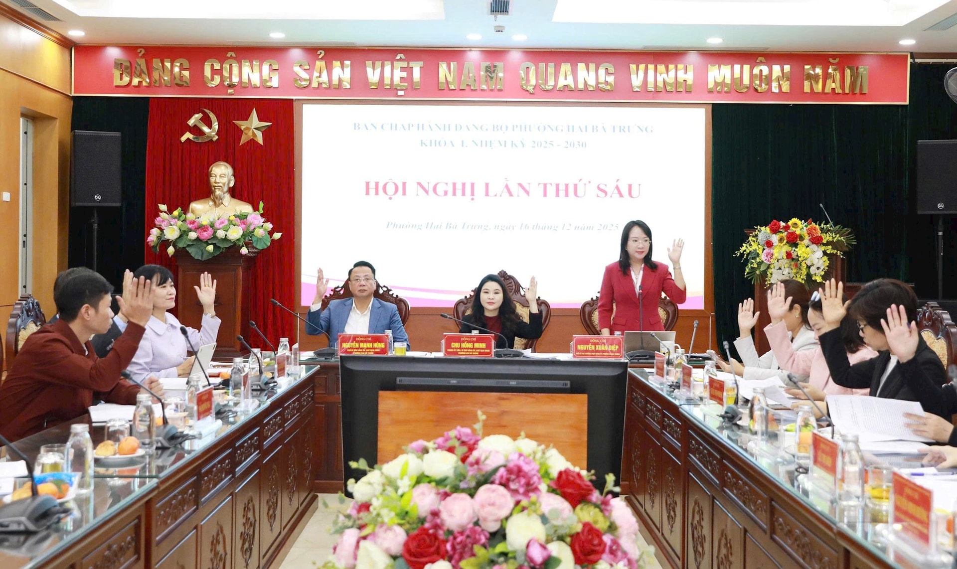 Đảng bộ phường Hai Bà Trưng thông qua nhiều nội dung trọng tâm, tạo nền tảng thực hiện nhiệm vụ năm 2026