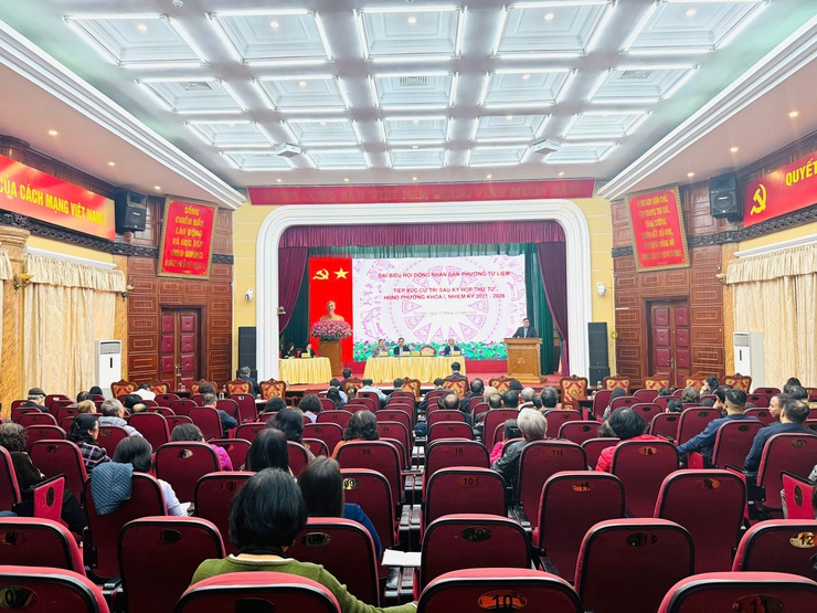 Đoàn đại biểu HĐND phường Từ Liêm đối thoại thẳng thắn với cử tri sau kỳ họp cuối năm 2025