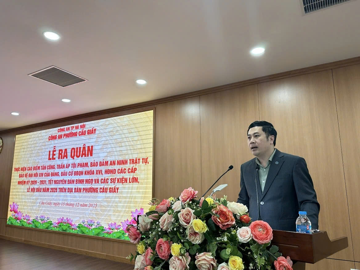 Công an phường Cầu Giấy ra quân cao điểm tấn công, trấn áp tội phạm, giữ vững an ninh trật tự địa bàn