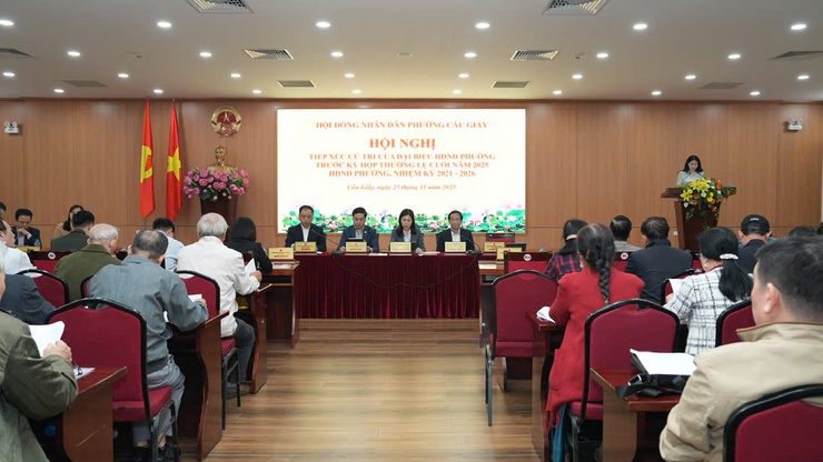 Phường Cầu Giấy đối thoại thẳng thắn, lắng nghe ý kiến cử tri trước kỳ họp cuối năm 2025