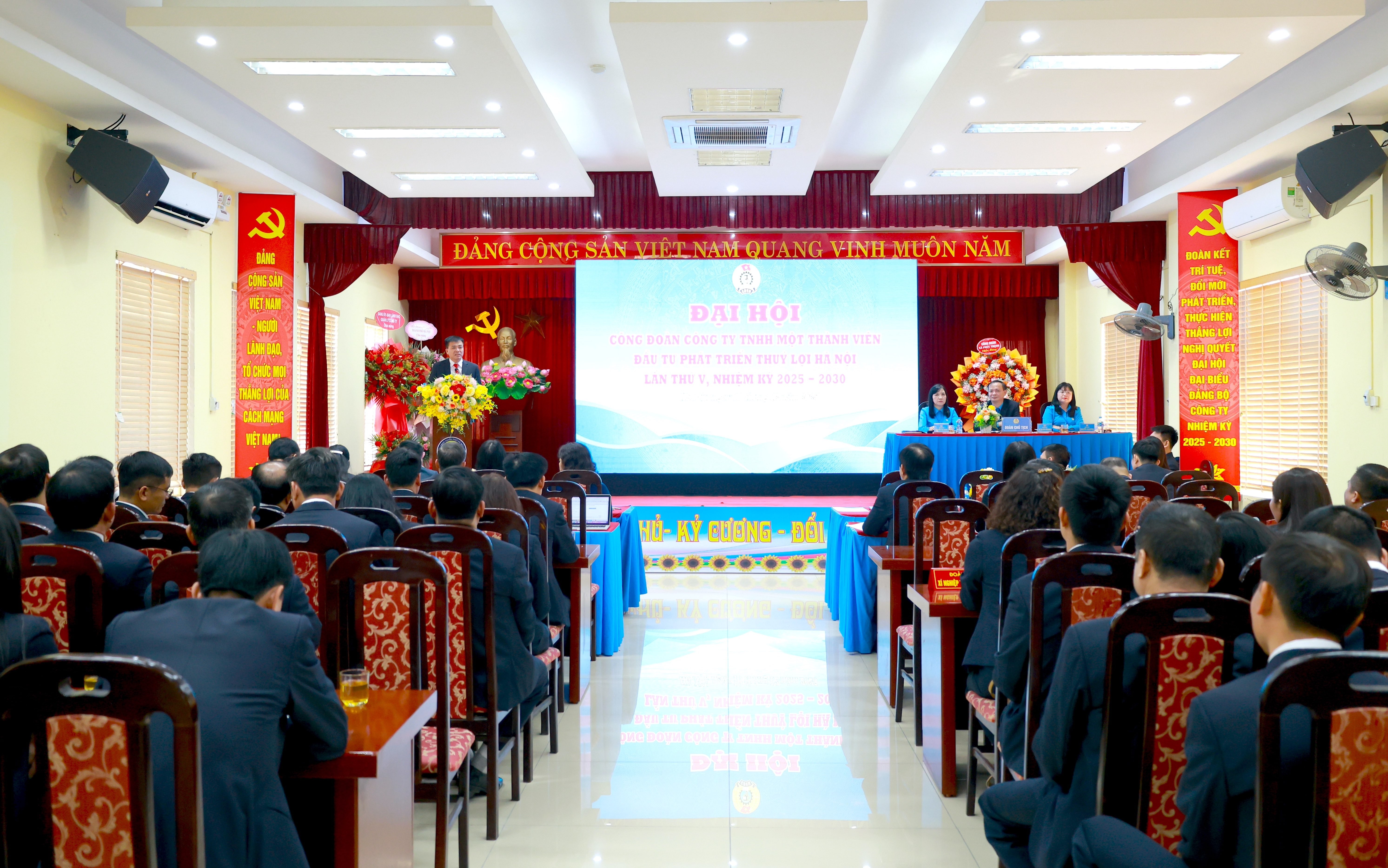 Công đoàn Công ty TNHH MTV Đầu tư phát triển Thủy lợi Hà Nội đổi mới hoạt động, chăm lo tốt hơn đời sống người lao động