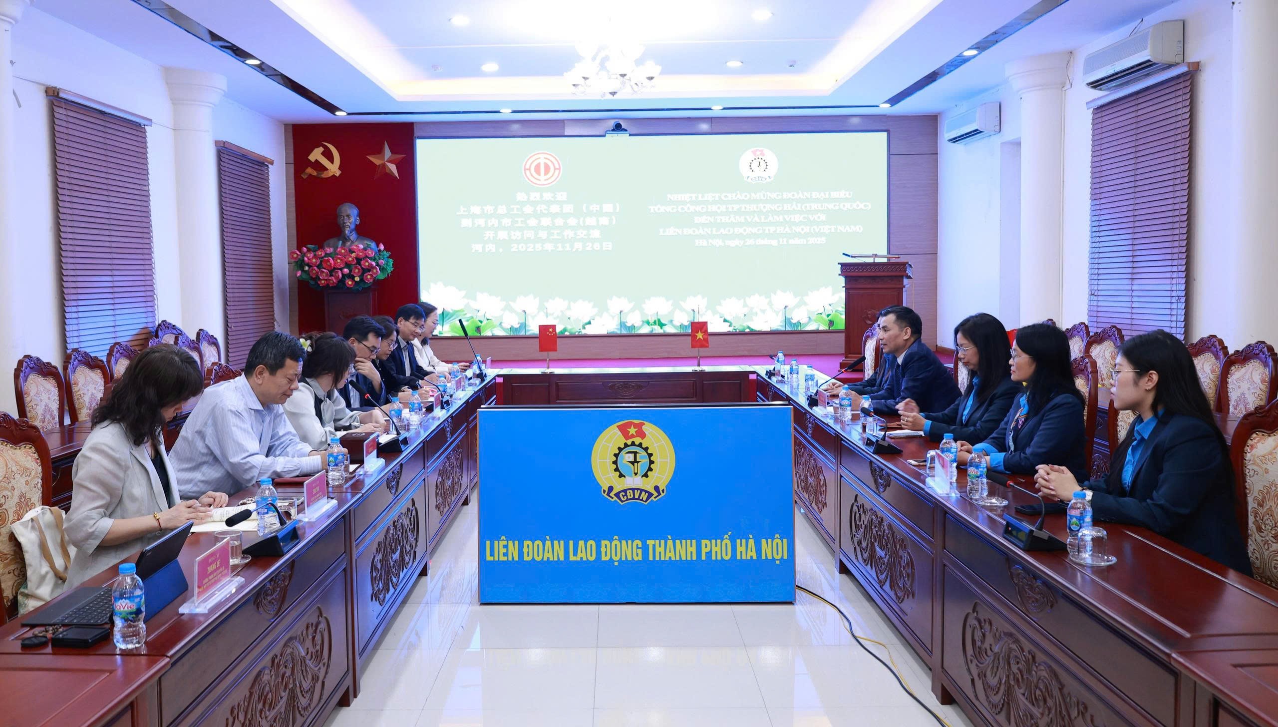 Công đoàn Hà Nội tăng cường trao đổi kinh nghiệm với Tổng Công hội Thượng Hải
