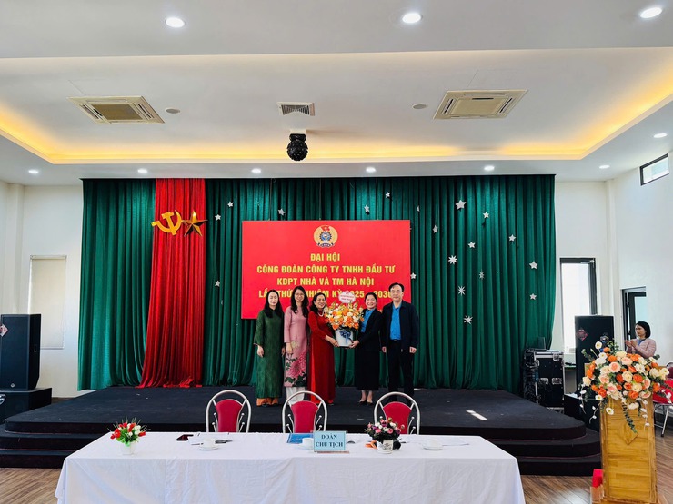 Công đoàn phường Nghĩa Đô đồng loạt tổ chức đại hội cơ sở, khơi dậy tinh thần đổi mới và trách nhiệm nhiệm kỳ 2025-2030