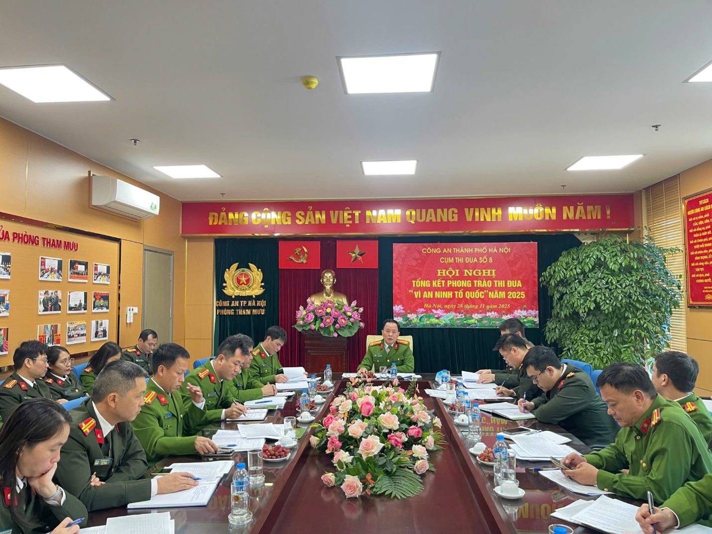 Cụm thi đua số 8 Công an thành phố Hà Nội phát huy tinh thần đoàn kết, giữ vững an ninh, trật tự ngay từ cơ sở