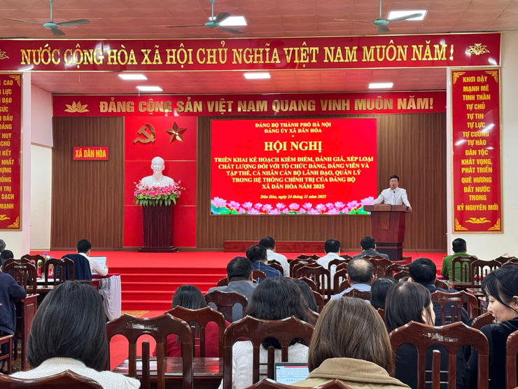 Xã Dân Hòa thống nhất cách làm kiểm điểm cuối năm, đẩy mạnh chuyển đổi số trong đánh giá tổ chức đảng và đảng viên