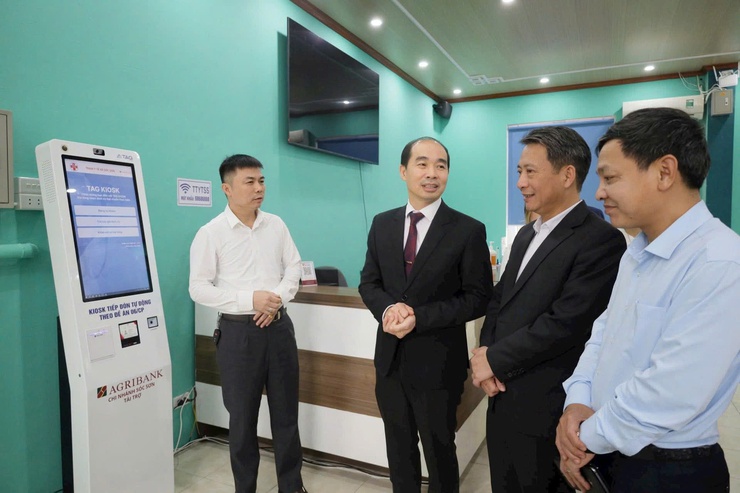 Trạm Y tế xã Sóc Sơn đẩy mạnh chuyển đổi số, nâng cao chất lượng chăm sóc sức khỏe người dân