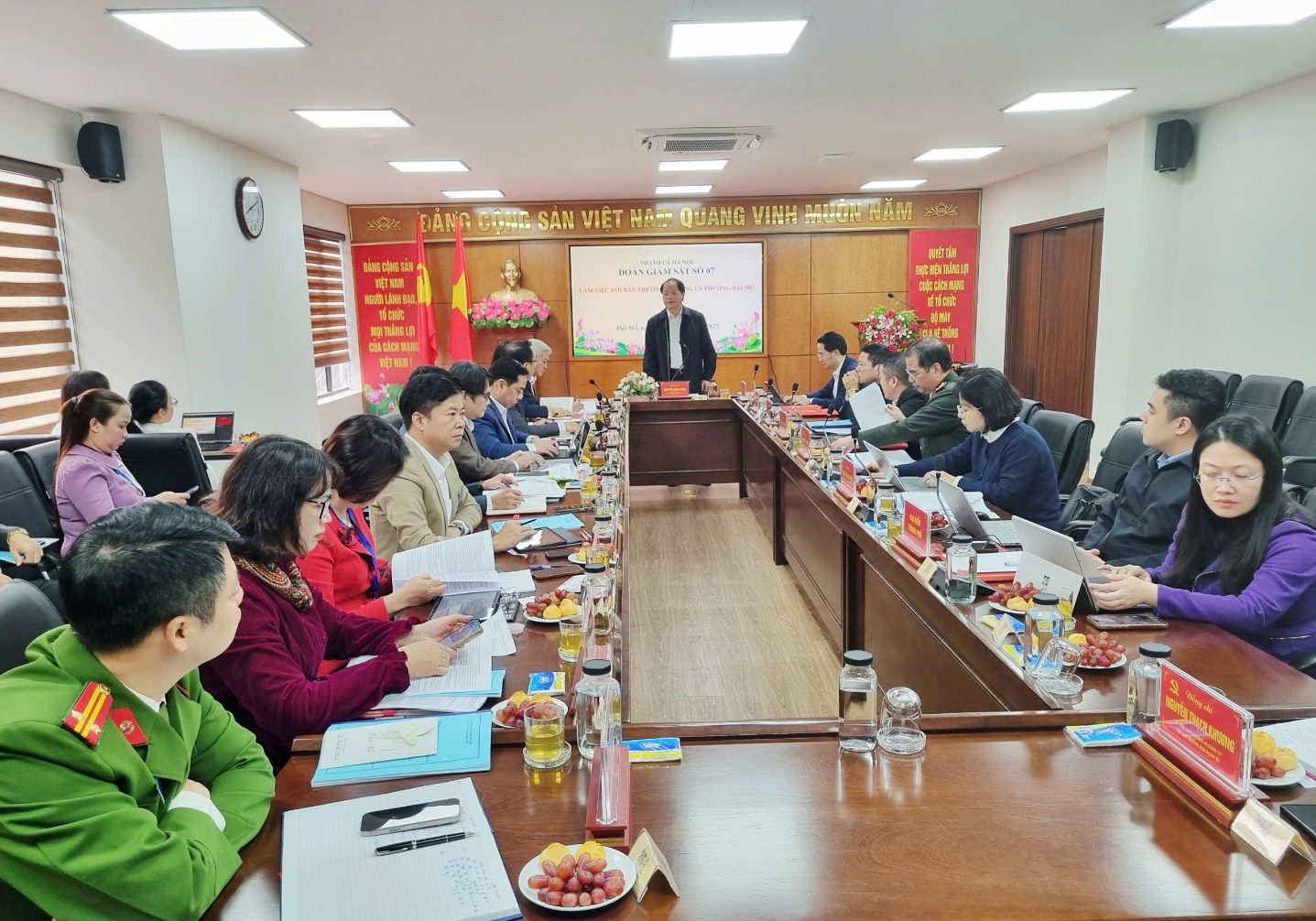 Thành ủy Hà Nội giám sát việc thực hiện các chuyên đề trọng tâm, cấp bách tại phường Đại Mỗ