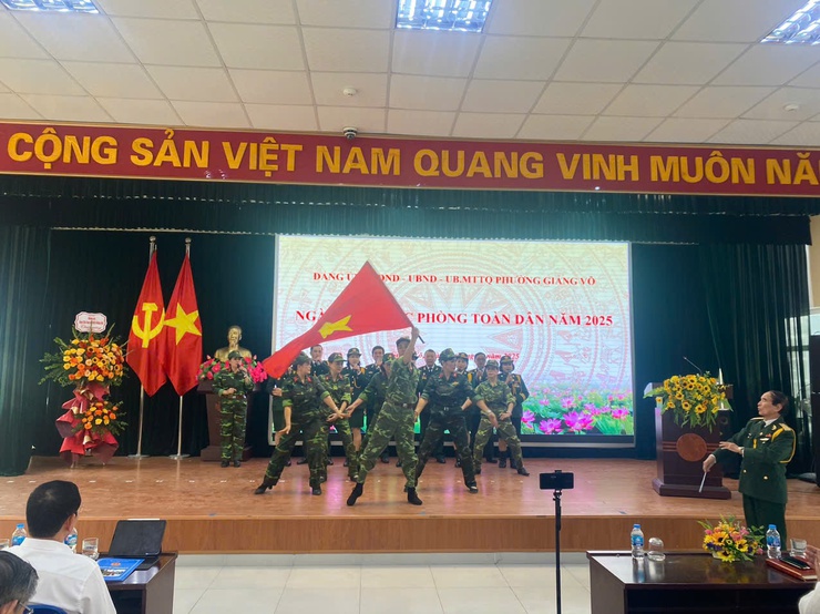 Phường Giảng Võ tổng kết công tác quốc phòng, quân sự địa phương năm 2025, triển khai nhiệm vụ năm 2026
