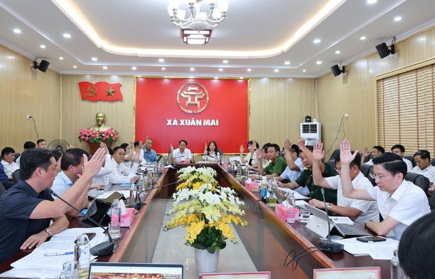 HĐND xã Xuân Mai quyết nghị kiện toàn 5 phòng chuyên môn, tập trung đẩy nhanh giải ngân đầu tư công